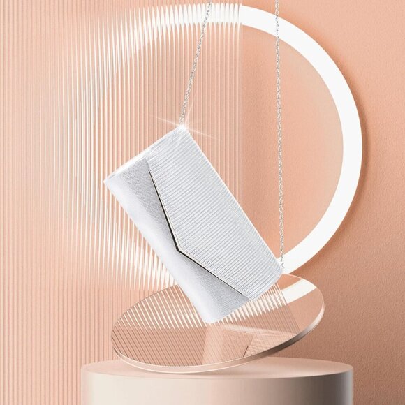 πWomenβs Silver Bling Envelope Evening Bag w/Chain Polyester Formal Handbag - Picture 5 of 7